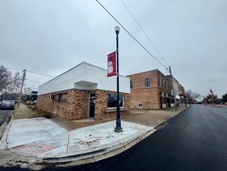 More details for 126 Walnut St, Washington, IL - Retail for Sale