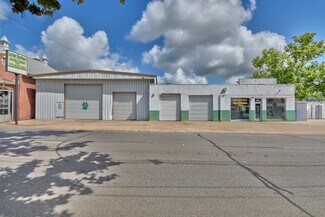 Plus de détails pour 307 E Alamo St, Brenham, TX - Commerce de détail à vendre