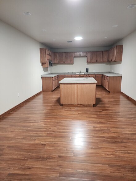 356 E Avenue K6 Ave, Lancaster, CA à vendre - Photo du bâtiment - Image 2 de 14