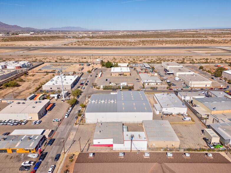 9010 Mayflower Ave, El Paso, TX à louer - Photo du bâtiment - Image 2 de 12
