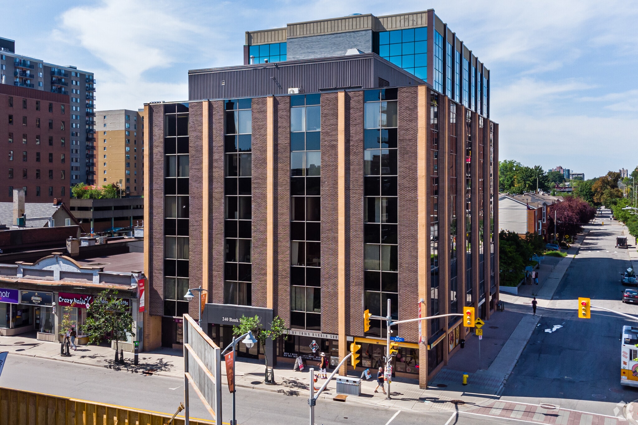 240 Bank St, Ottawa, ON for lease Primary Photo- Image 1 of 6