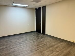 9901 E Valley Ranch Pky, Irving, TX for lease Interior Photo- Image 1 of 3