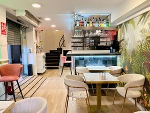 Retail in Madrid, Madrid for lease Interior Photo- Image 2 of 7