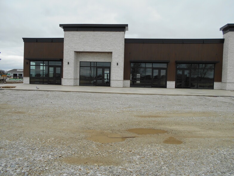 State Road 32 & Ditch Rd, Westfield, IN à louer - Photo du bâtiment - Image 3 de 4