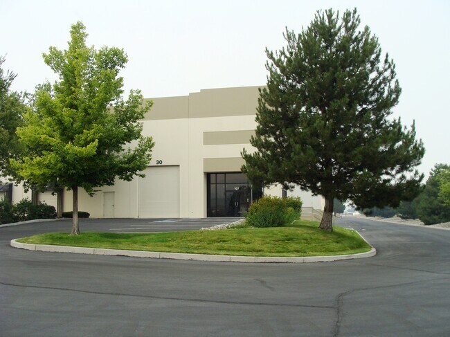 Plus de détails pour 1450 E Greg St, Sparks, NV - Industriel à louer