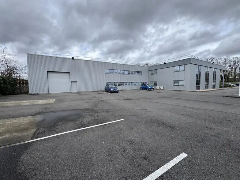 Flex dans Taverny à louer - Photo du bâtiment - Image 3 de 7