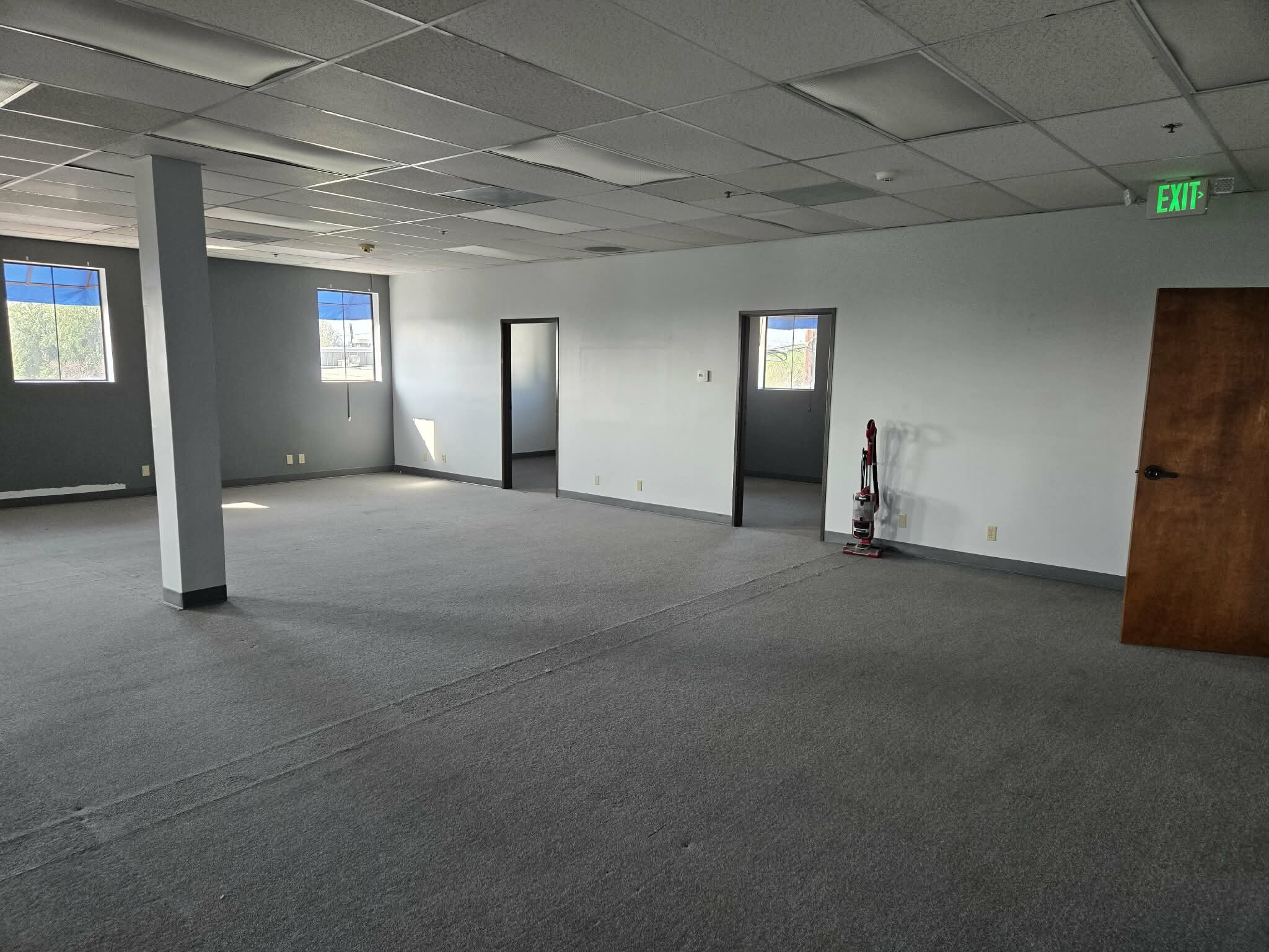 253-255 N San Gabriel Blvd, Pasadena, CA à louer Photo intérieure- Image 1 de 2