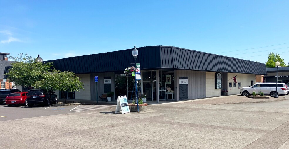 231-249 NW 2nd Ave, Canby, OR à vendre - Photo du bâtiment - Image 1 de 8