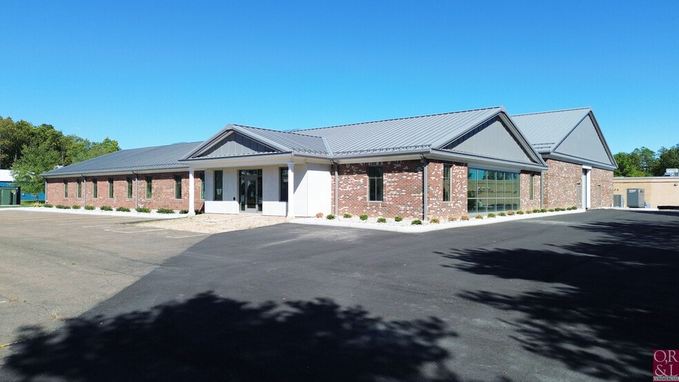 13 Sycamore Way, Branford, CT for lease - Building Photo - Image 1 of 14