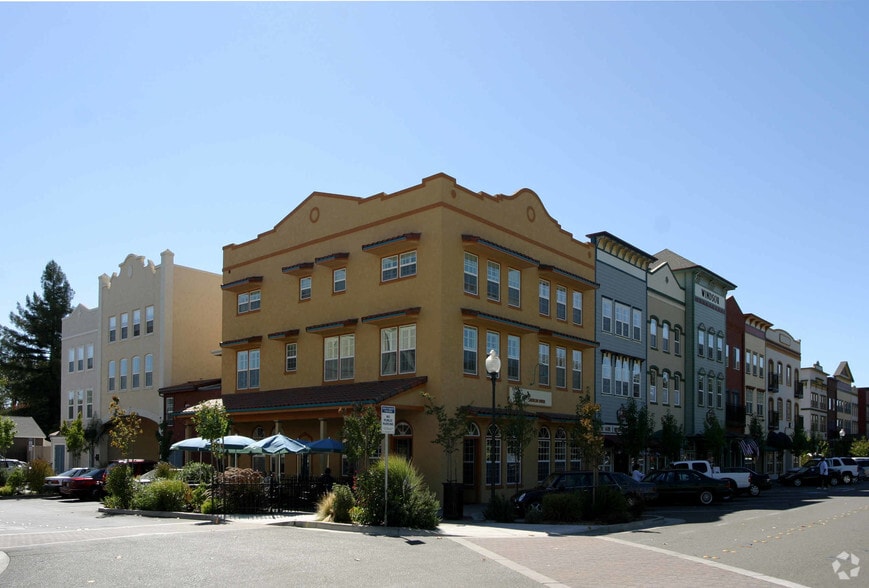 220 Windsor River Rd, Windsor, CA for sale - Building Photo - Image 2 of 422