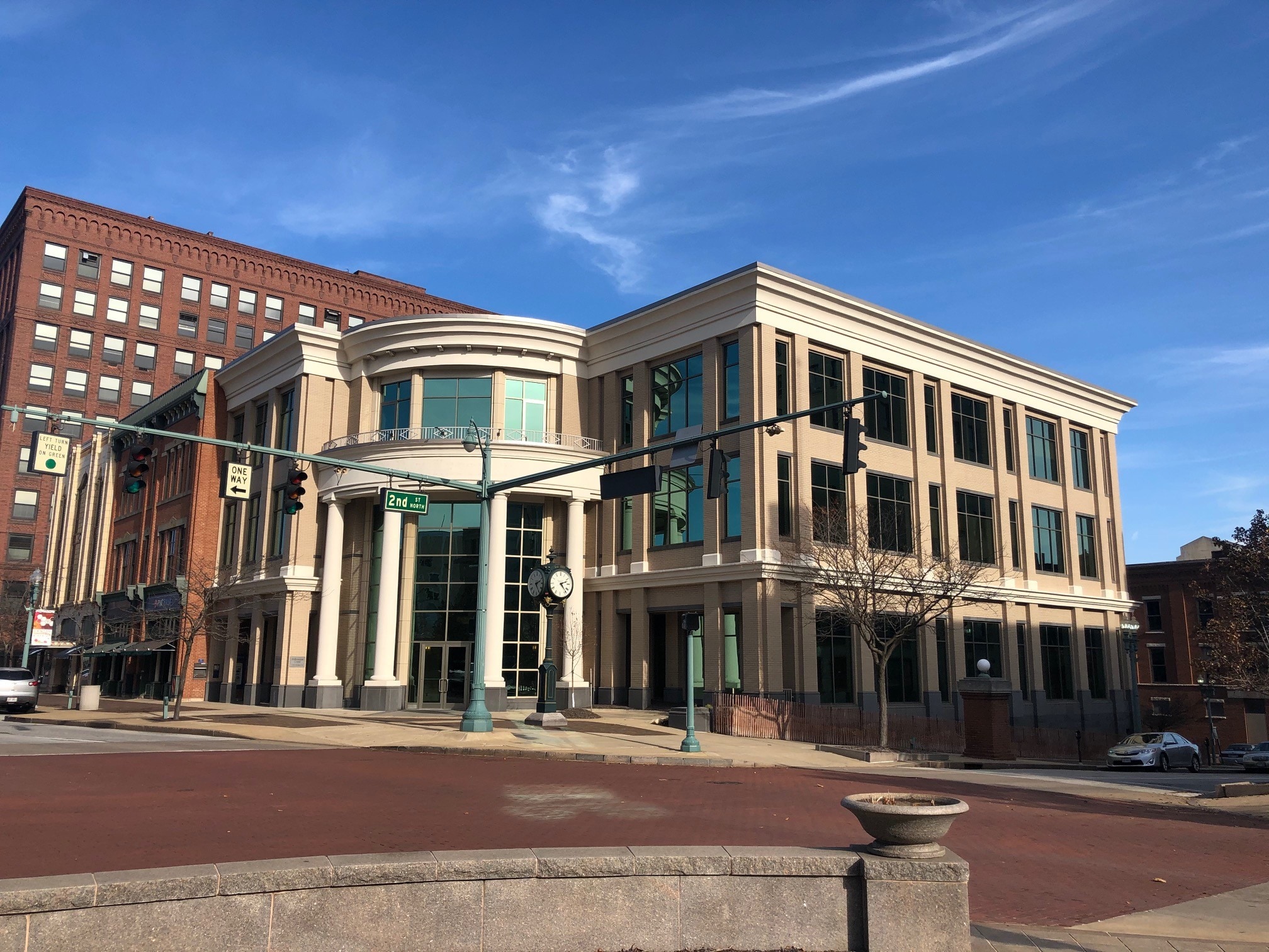 200 Market Ave N, Canton, OH à louer Photo principale- Image 1 de 8