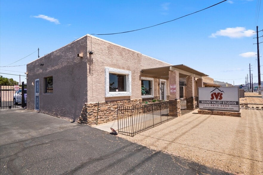 2818 W Northern Ave, Phoenix, AZ à vendre - Photo du bâtiment - Image 2 de 21