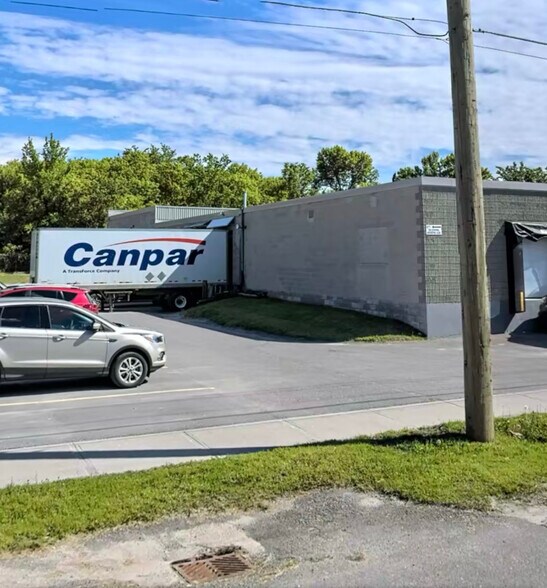 201 Bay St, Midland, ON à louer - Photo du bâtiment - Image 2 de 22