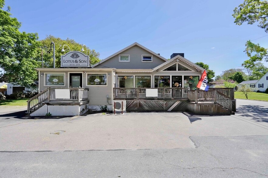 379-381 Sconticut Neck Rd, Fairhaven, MA for sale - Building Photo - Image 1 of 1