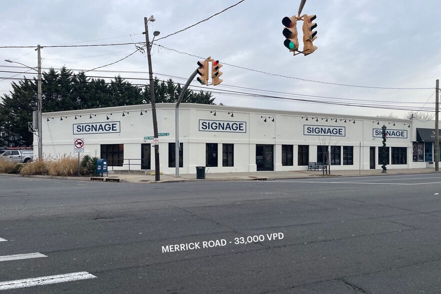 190-196 Merrick Rd, Merrick, NY for lease - Primary Photo - Image 2 of 16