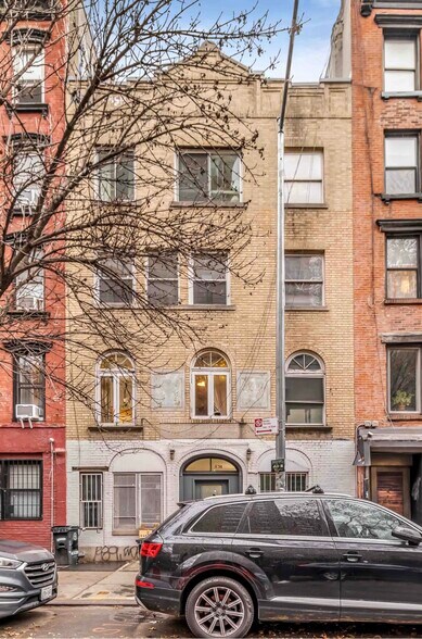 431 E 6th St, New York, NY for lease - Primary Photo - Image 2 of 2
