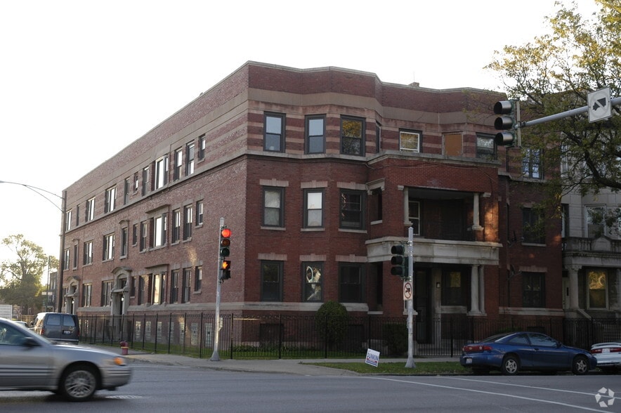 4501 S Michigan Ave, Chicago, IL for sale - Building Photo - Image 2 of 6