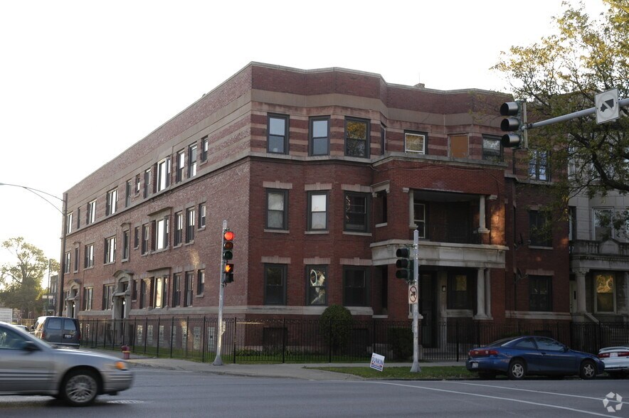 4501 S Michigan Ave, Chicago, IL à vendre - Photo du bâtiment - Image 2 de 6