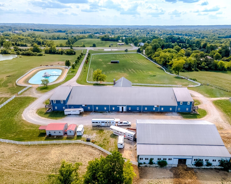 2305 Harrodsburg Rd, Lawrenceburg, KY for sale - Building Photo - Image 2 of 15