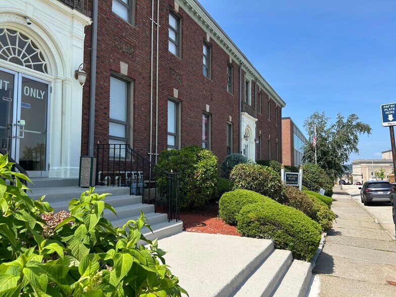 35 Harvard St, Worcester, MA à louer - Photo du bâtiment - Image 2 de 22