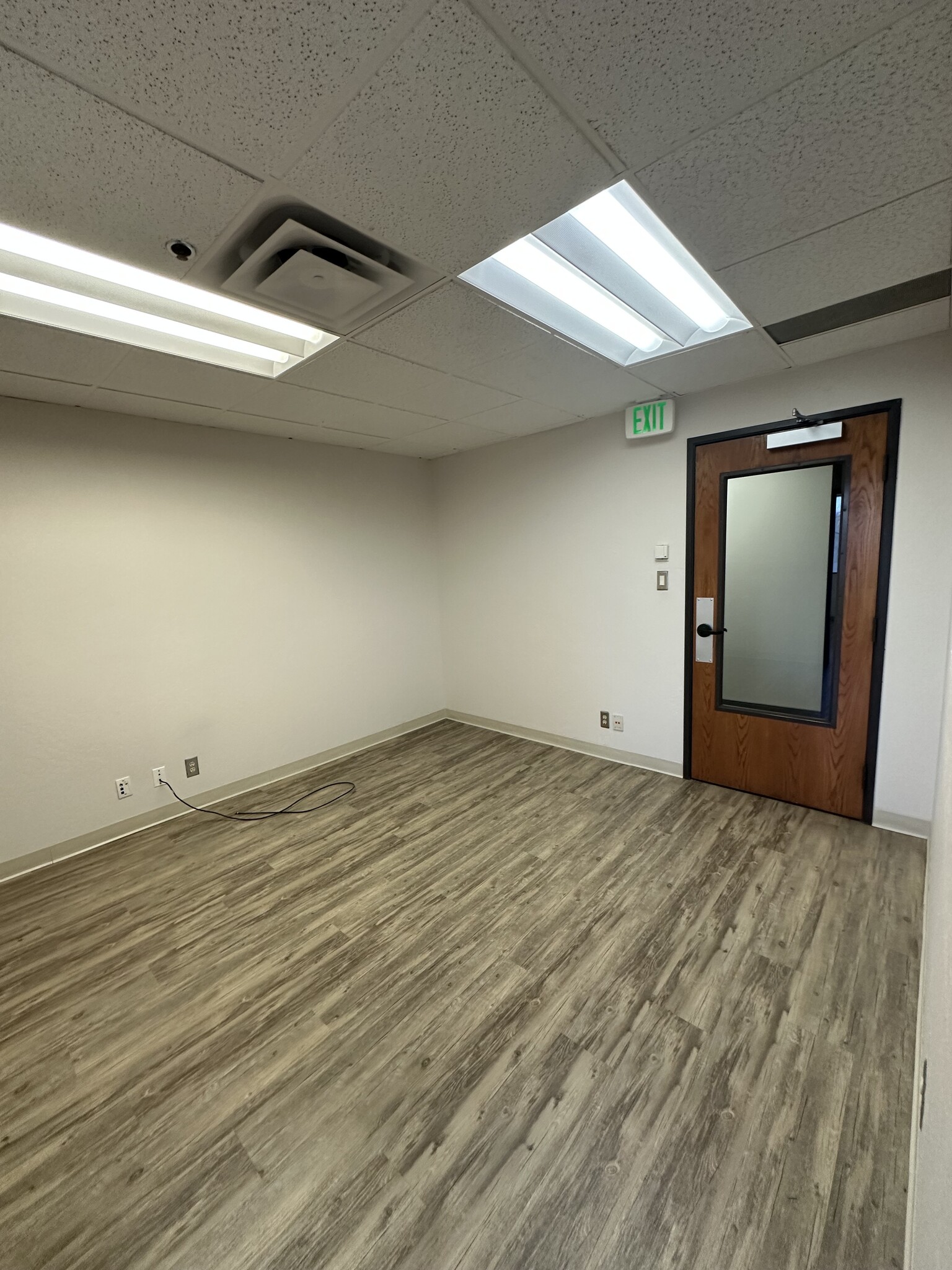 241 Ridge St, Reno, NV for lease Interior Photo- Image 1 of 3