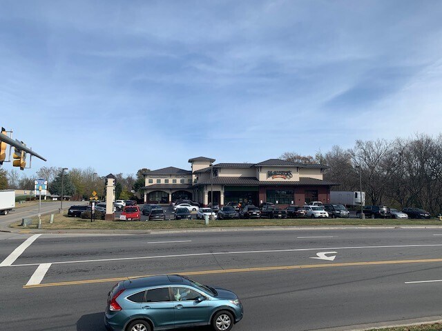 445 Marilyn Ln, Alcoa, TN à louer - Photo du bâtiment - Image 2 de 10