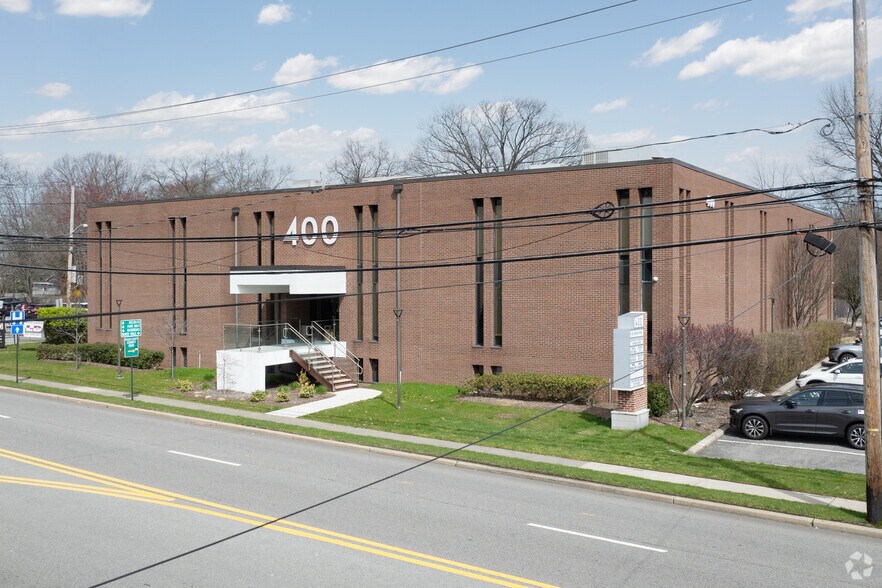 400 Old Hook Rd, Westwood, NJ à louer - Photo du bâtiment - Image 2 de 5