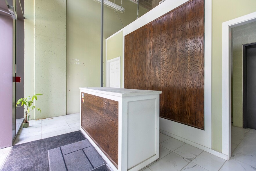 99 Esther Shiner Blvd, Toronto, ON à louer - Photo intérieure - Image 2 de 5