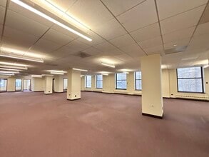228 S Wabash Ave, Chicago, IL for lease Interior Photo- Image 2 of 4