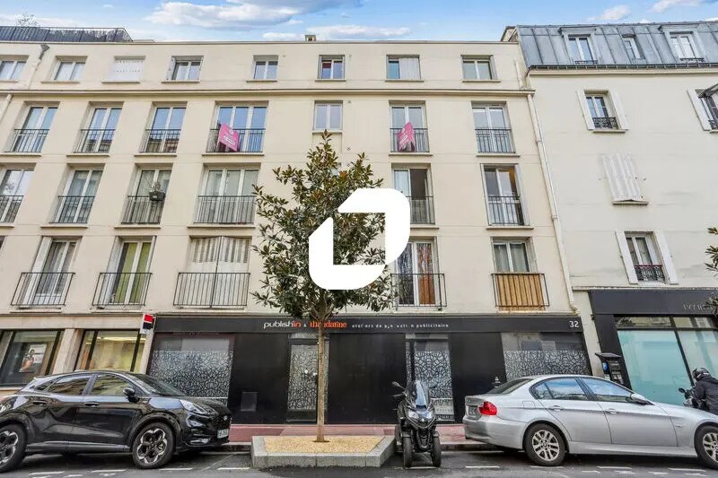Office in Levallois-Perret for sale Building Photo- Image 1 of 15