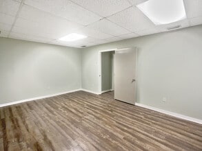 574 Azalea Rd, Mobile, AL à louer Photo intérieure- Image 2 de 6