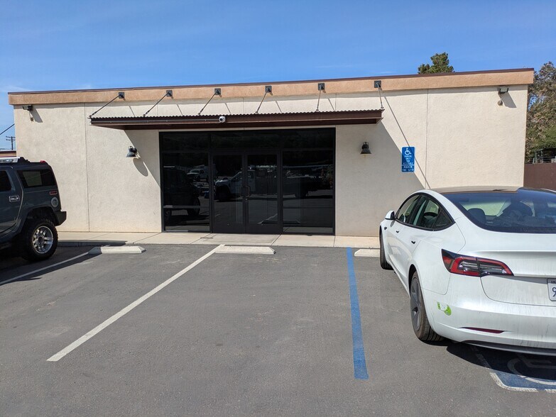 15455 Olde Highway 80, El Cajon, CA à louer - Photo du bâtiment - Image 1 de 13