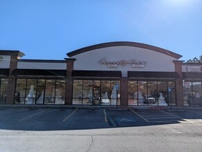 475 Rockbridge Rd, Lilburn, GA for lease Building Photo- Image 1 of 13