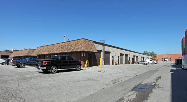 More details for 1585 Britannia Rd E, Mississauga, ON - Industrial for Lease