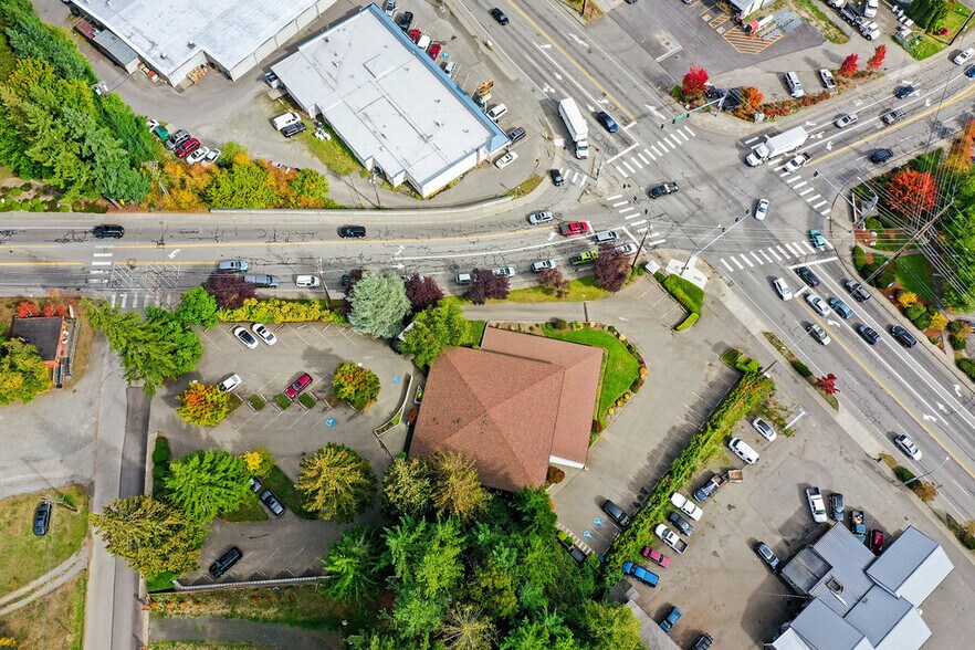 20307 Viking Ave NW, Poulsbo, WA à louer - Photo du bâtiment - Image 3 de 10