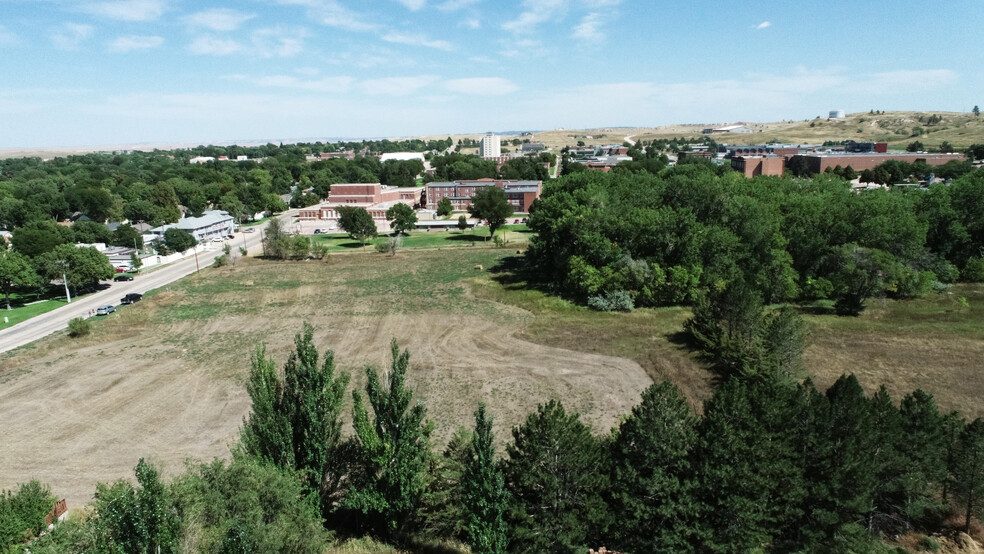 10th St, Chadron, NE à vendre - Photo principale - Image 1 de 1