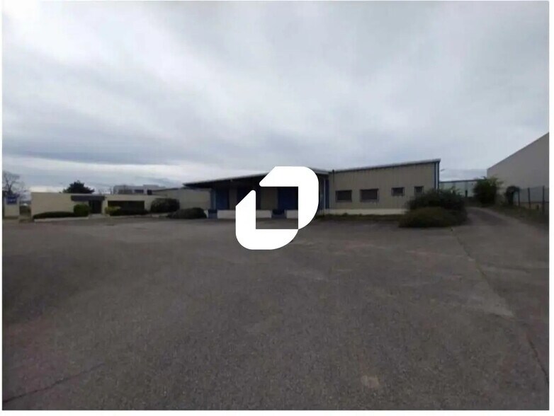 50 Rue Du Mollaret, Saint-Quentin-Fallavier à louer - Photo du bâtiment - Image 1 de 15