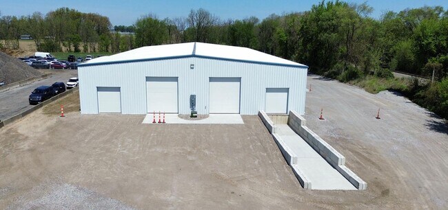 Plus de détails pour 8784 County Road HJ, Delta, OH - Industriel à louer