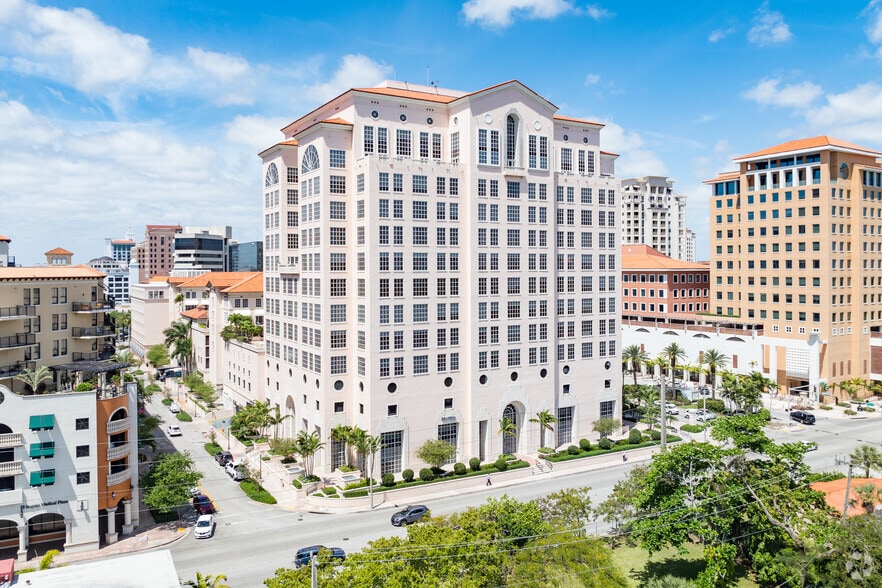 2 Alhambra Plz, Coral Gables, FL for lease - Building Photo - Image 1 of 8