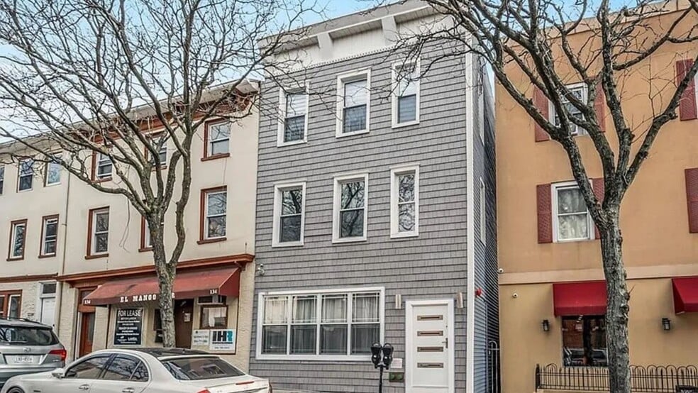 132 Cortlandt St, Tarrytown, NY for sale - Building Photo - Image 3 of 13