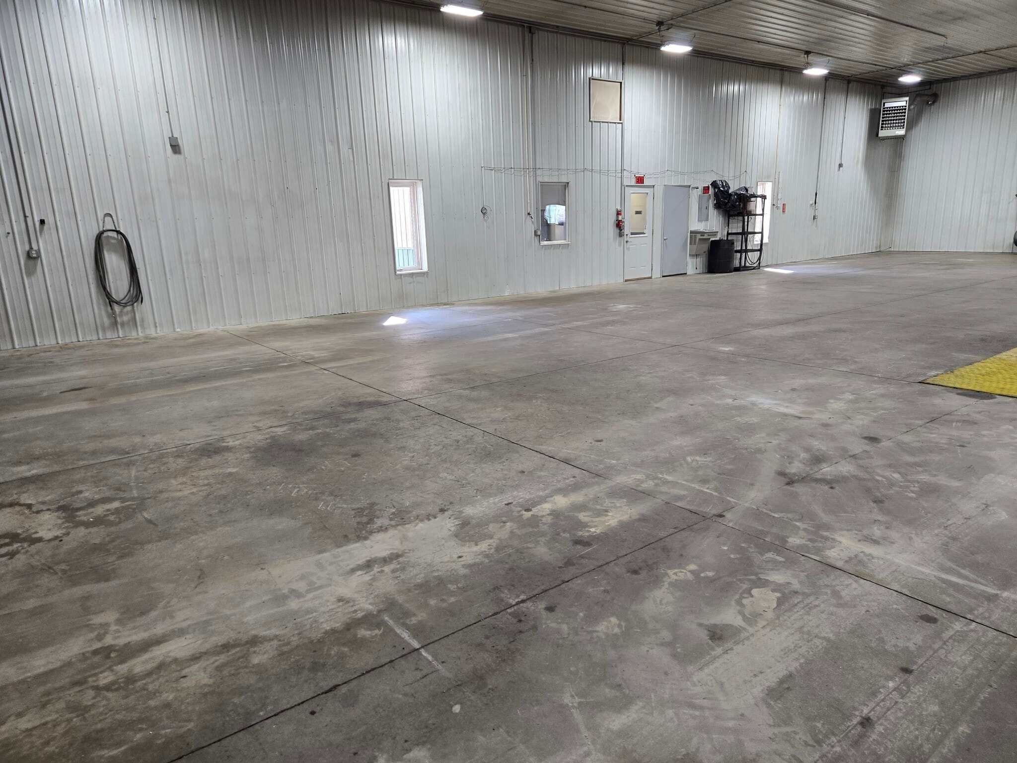 22232 Durand Ave, Kansasville, WI for lease Interior Photo- Image 1 of 10