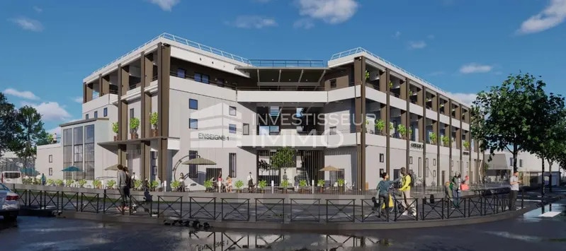 Retail in Vaux-le-Pénil for lease Building Photo- Image 1 of 10