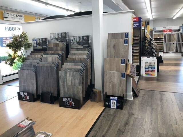 805 S Washington St, North Attleboro, MA à vendre - Photo intérieure - Image 2 de 8