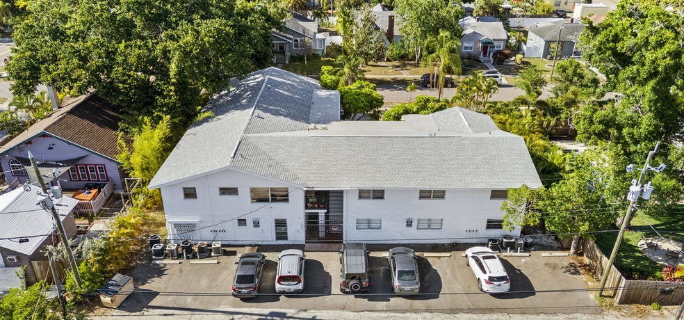 3036 6th Ave N, Saint Petersburg, FL à vendre - Photo du bâtiment - Image 2 de 16