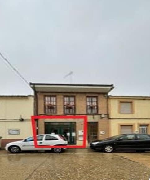 Commerce de détail dans Fuentes de Ropel, Zamora à louer Plan d’étage- Image 1 de 1