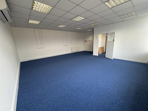 12-14 Weir Rd, Londres à louer Photo intérieure- Image 1 de 3