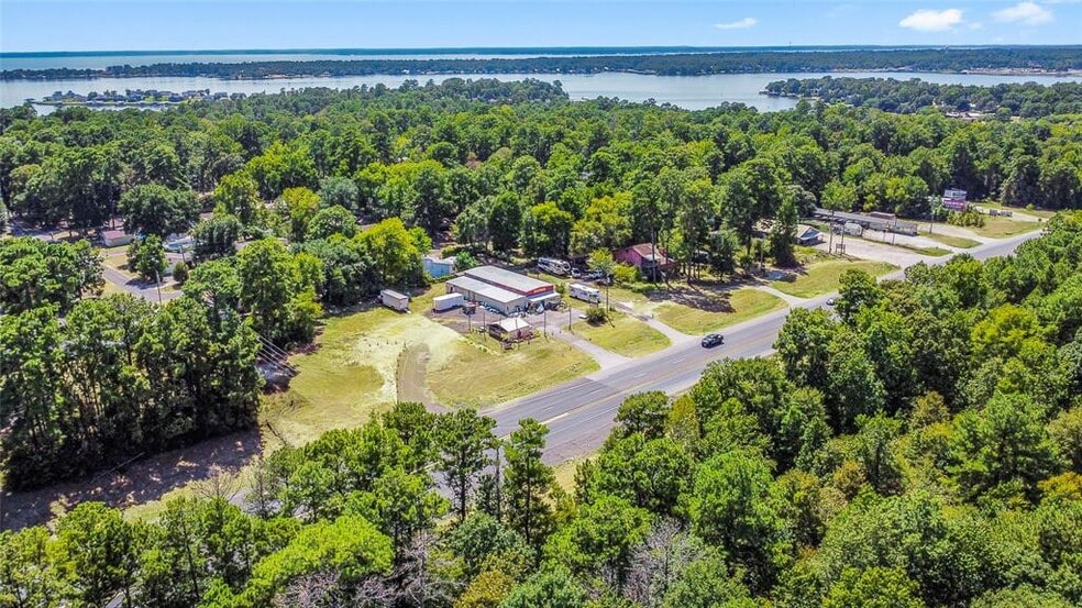 11457 US Highway 190 W, Livingston, TX for sale - Building Photo - Image 2 of 6