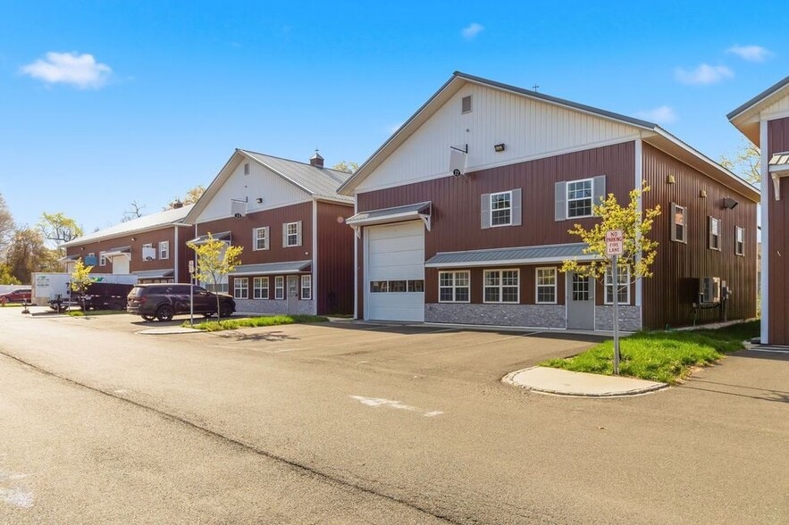 4150 Dunroamin Rd, Wall Township, NJ à vendre - Photo du bâtiment - Image 2 de 4