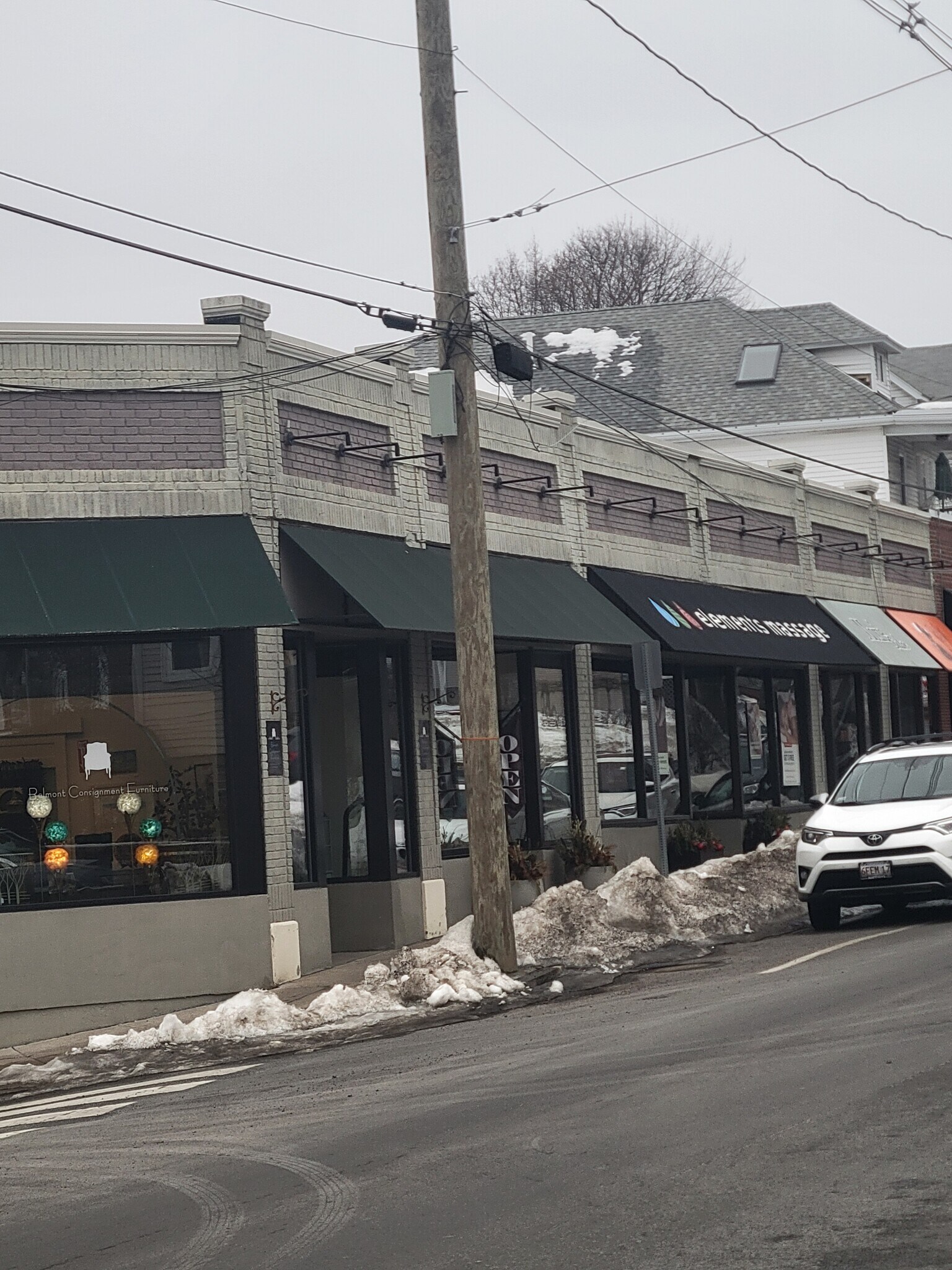 689-697 Belmont St, Belmont, MA à louer Photo du bâtiment- Image 1 de 5