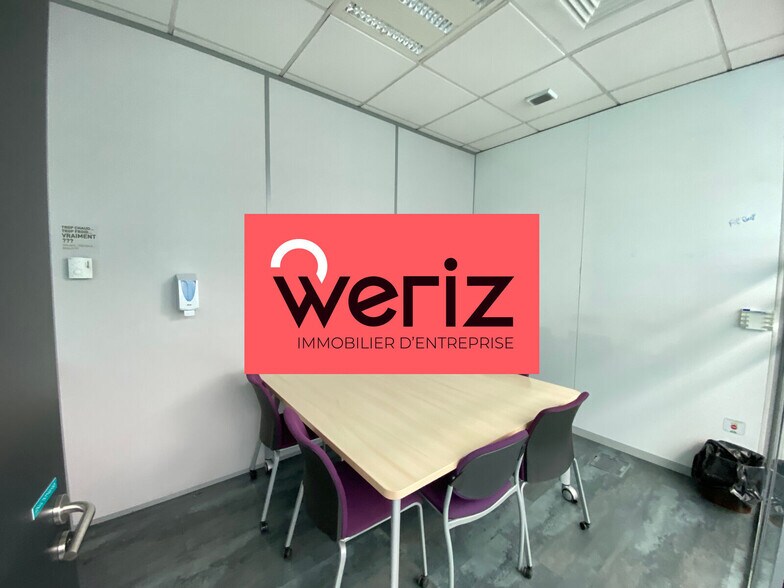 Office in Marseille for lease - Building Photo - Image 1 of 8